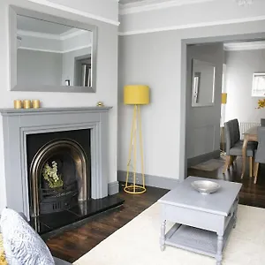 st-magnus-house-fabulous-harrogate-town-house.yorkshirehotels.net/
